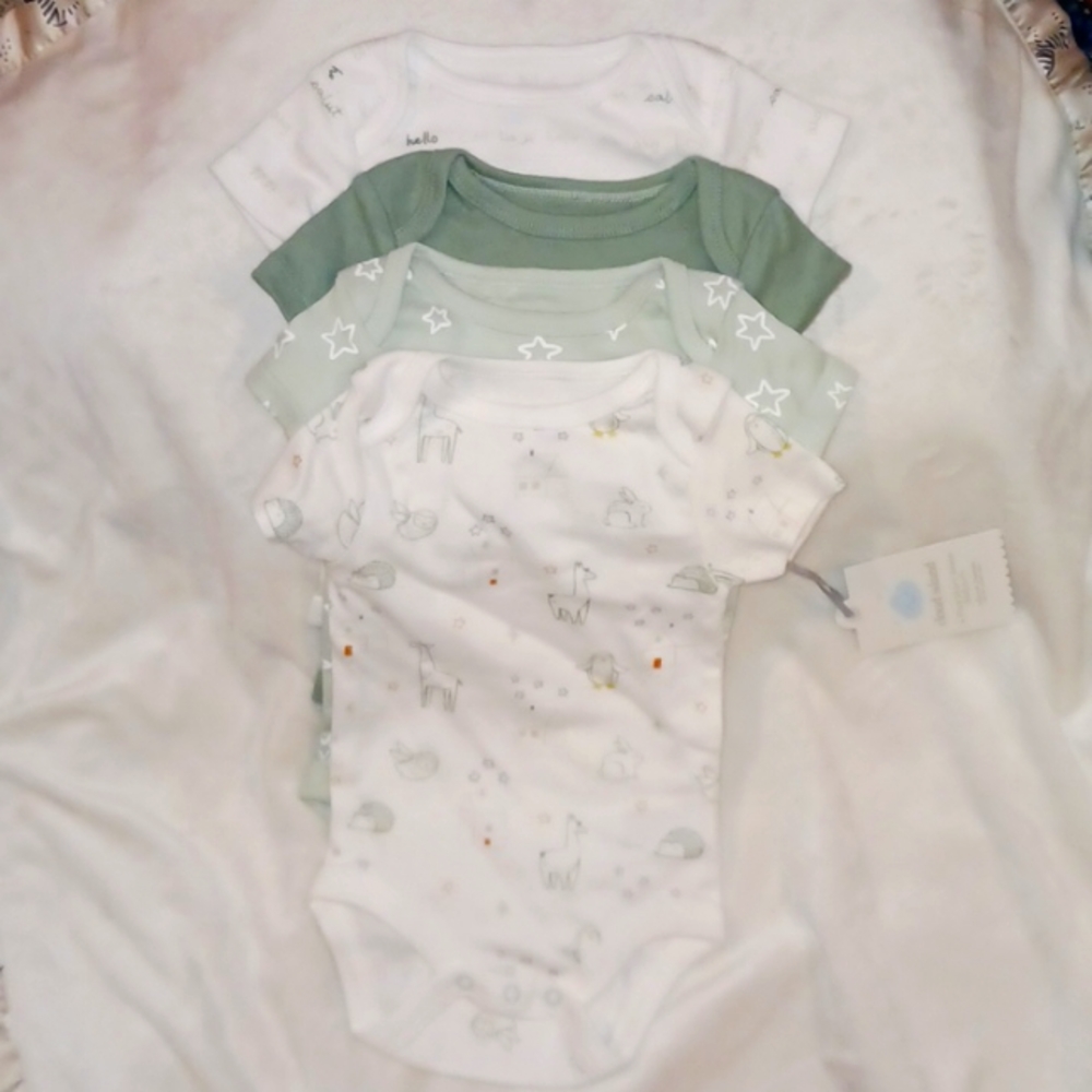 NWT 4 pack onsies